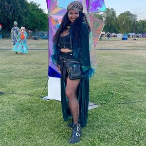 Meet your Posher, Maddie